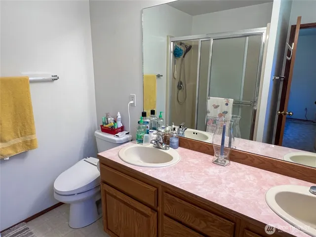 a view of a back yard of a house