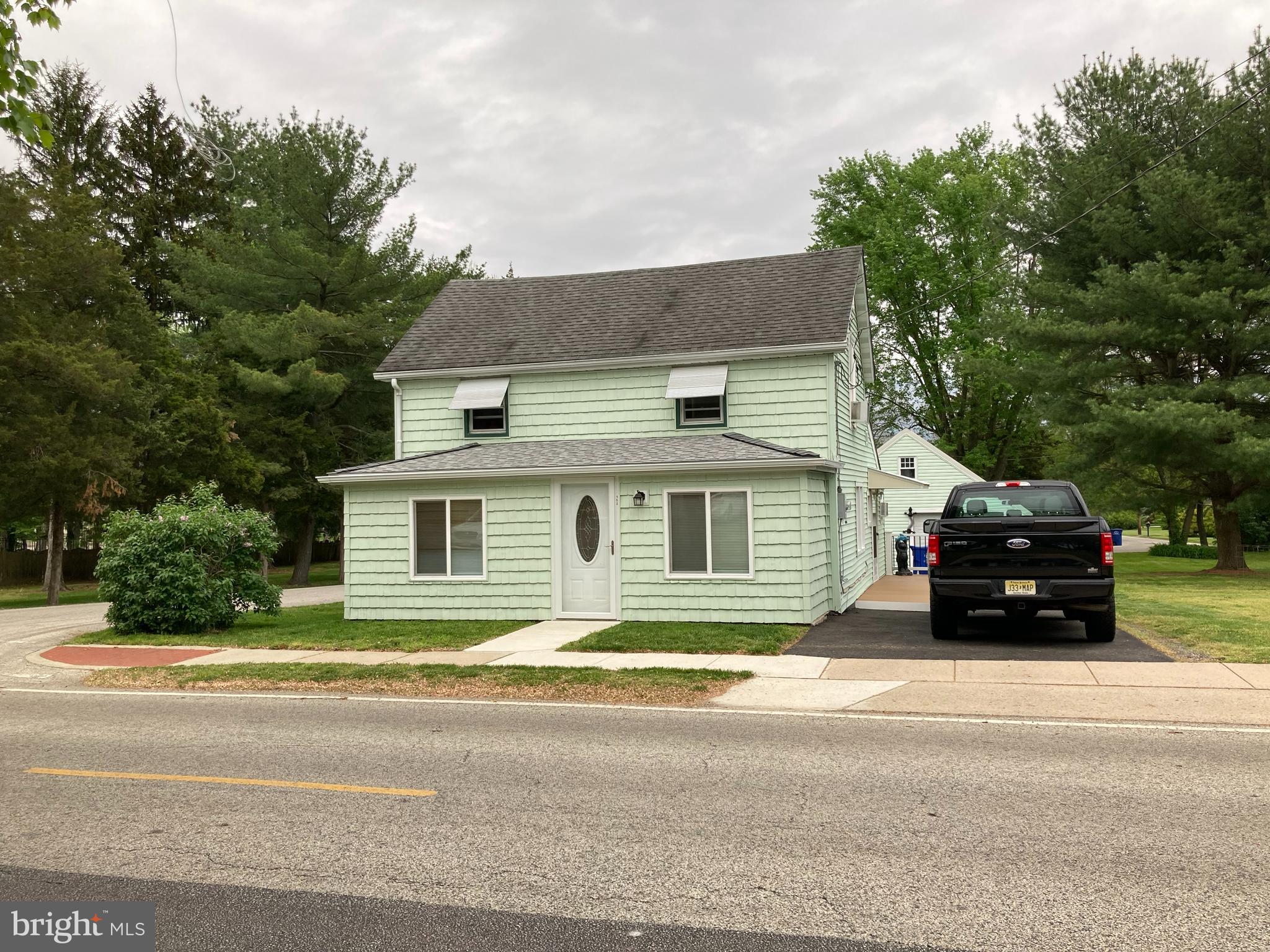 468 Red Lion Road Southampton, NJ 08088 - Photo 2 of 23 Gallery Image 2