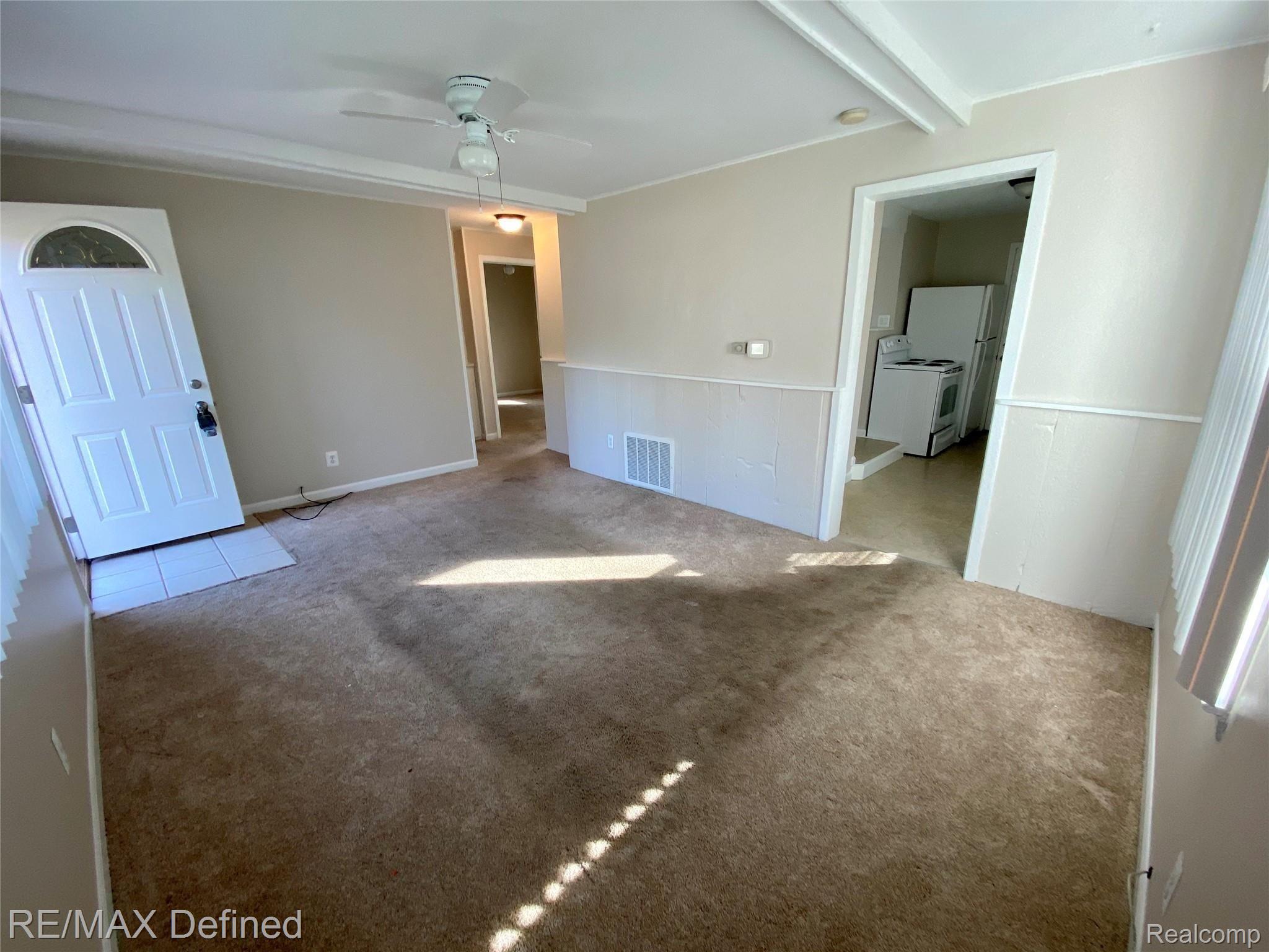 5045 Pheasant Road Waterford, MI 48327 - Photo 19 of 21 PHEASANT GR FROM R-CARPET BEING REPLACED 11//20.jpg