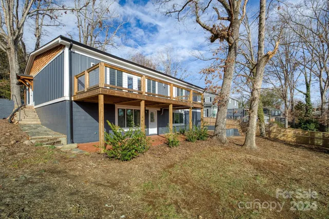 front view of house with a yard
