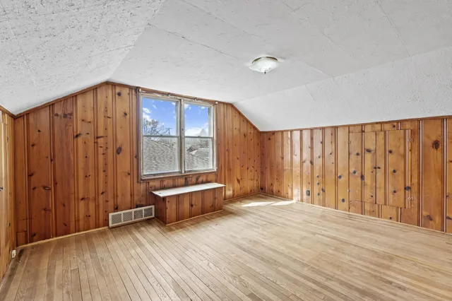 $230,000 | 7210 Buckingham Avenue, Allen Park, MI 48101