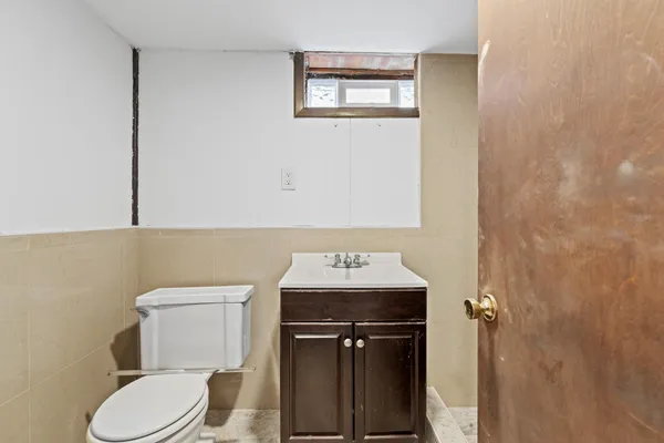 $230,000 | 7210 Buckingham Avenue, Allen Park, MI 48101