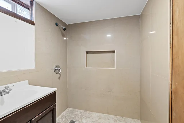 $230,000 | 7210 Buckingham Avenue, Allen Park, MI 48101