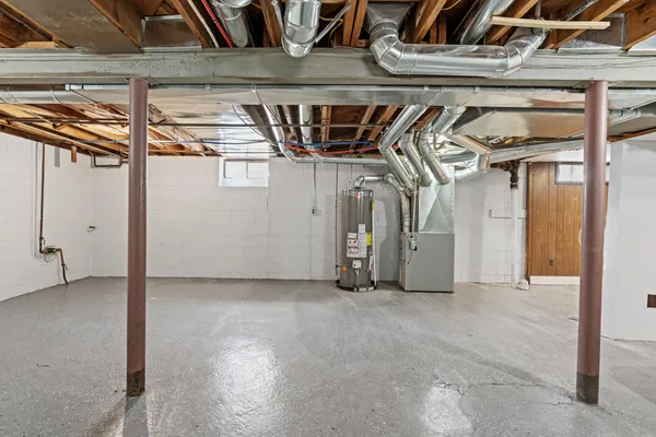 $230,000 | 7210 Buckingham Avenue, Allen Park, MI 48101