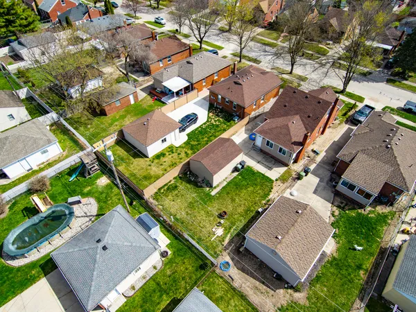 $230,000 | 7210 Buckingham Avenue, Allen Park, MI 48101