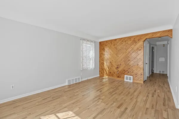 $230,000 | 7210 Buckingham Avenue, Allen Park, MI 48101