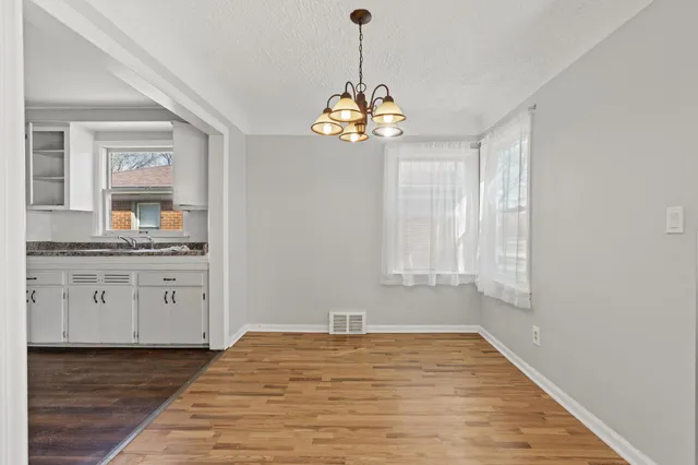 $230,000 | 7210 Buckingham Avenue, Allen Park, MI 48101