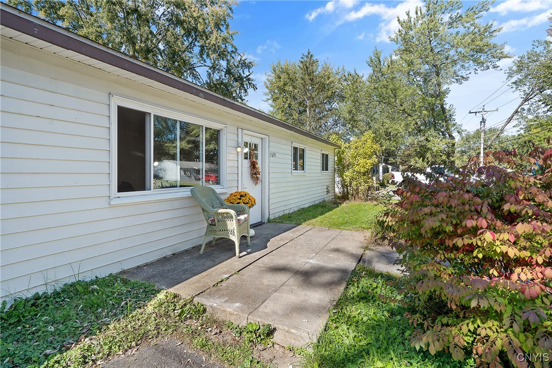 7899 Rinaldo Boulevard West Cicero, NY 13030 - Photo 2 of 27