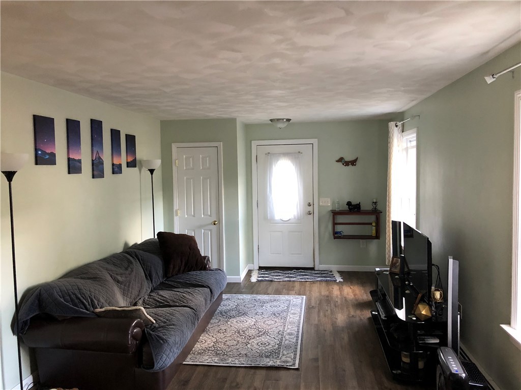 120 Milton Road Warwick, RI 02888 - Photo 3 of 24 Gallery Image 3