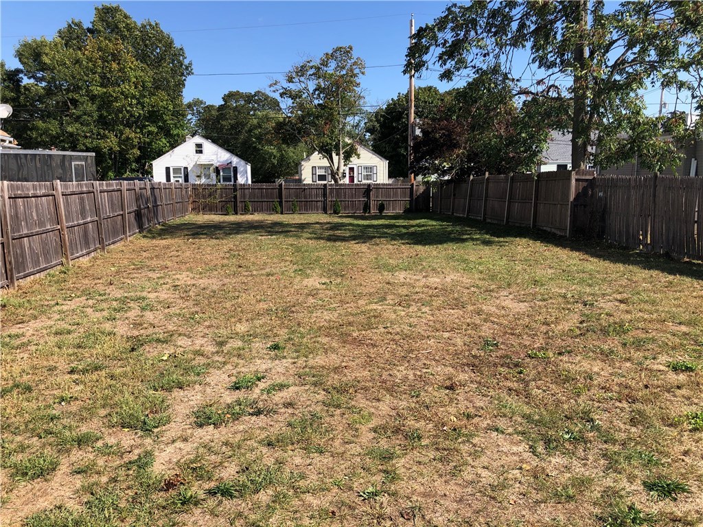120 Milton Road Warwick, RI 02888 - Photo 10 of 24 Gallery Image 10