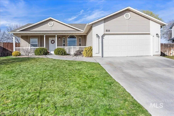 $375,000 | 533 West Palmer Drive, Nampa, ID 83686