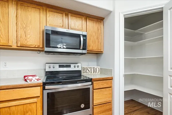 $375,000 | 533 West Palmer Drive, Nampa, ID 83686