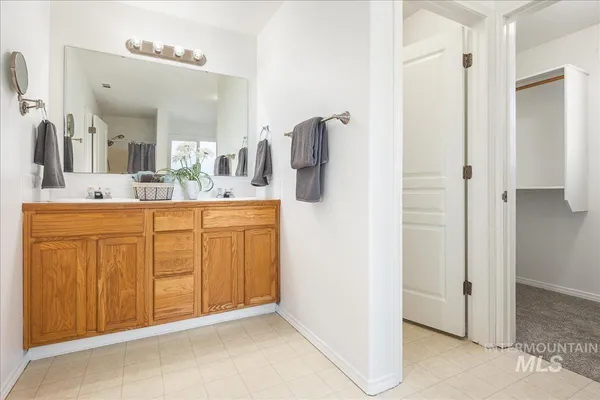 $375,000 | 533 West Palmer Drive, Nampa, ID 83686