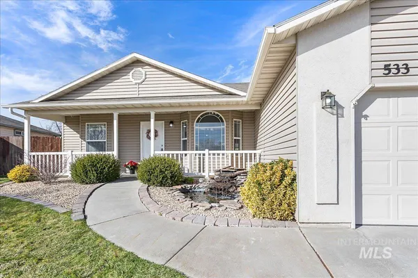 $375,000 | 533 West Palmer Drive, Nampa, ID 83686