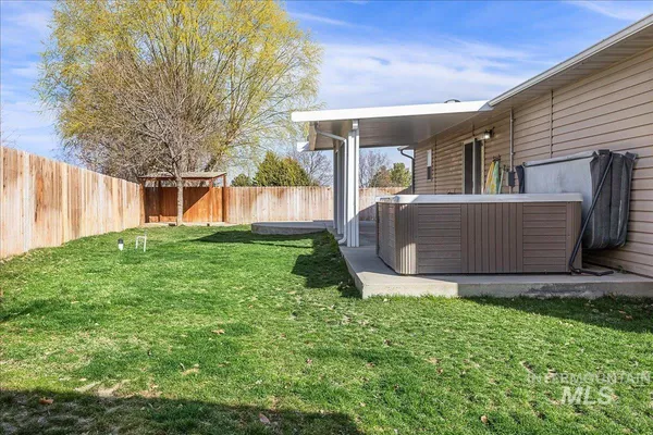 $375,000 | 533 West Palmer Drive, Nampa, ID 83686