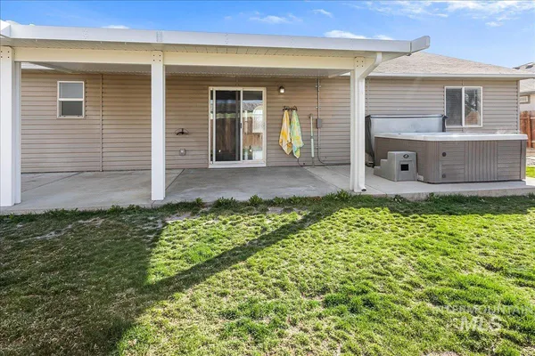 $375,000 | 533 West Palmer Drive, Nampa, ID 83686