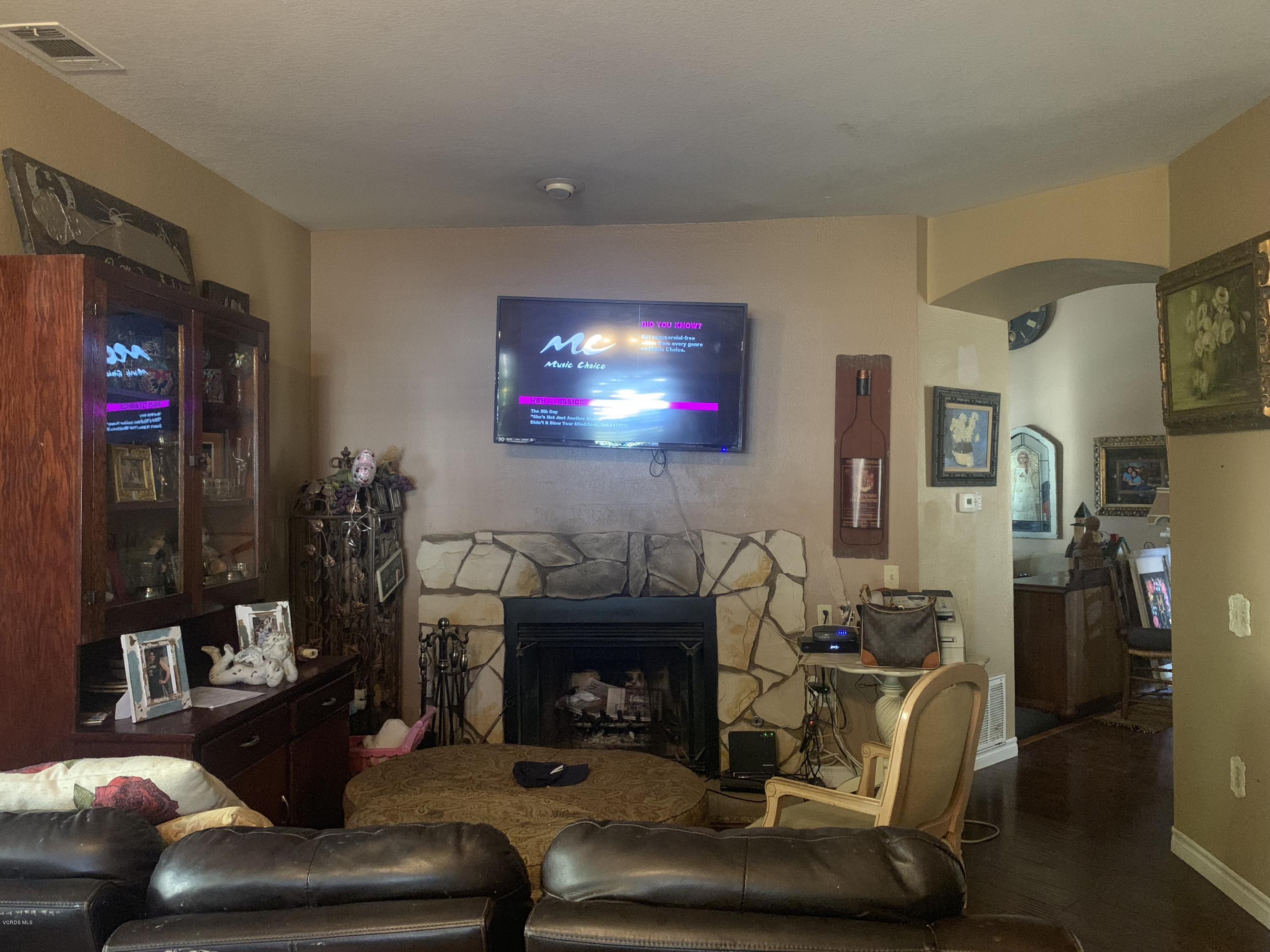 836 Woodgrove Road Fillmore, CA 93015 - Photo 4 of 13 IMG_0052