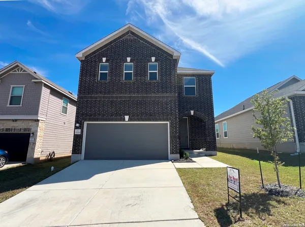 $1,895 | 11306 Amberina, San Antonio, TX 78245