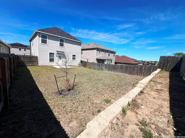 $1,895 | 11306 Amberina, San Antonio, TX 78245