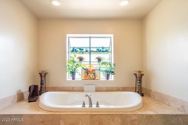 4637 East Amber Road Prescott, AZ 86301 - Photo 25 of 42 STUNNING GARDEN TUB