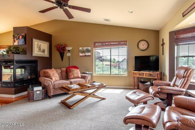 4637 East Amber Road Prescott, AZ 86301 - Photo 9 of 42 LIVING ROOM