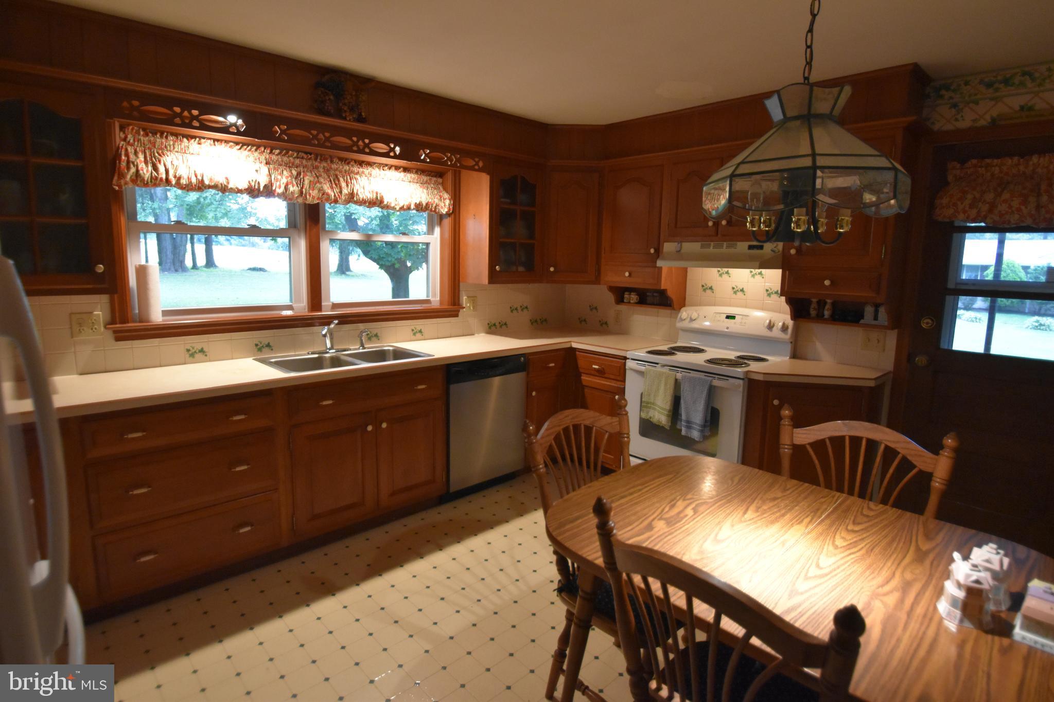 400 West Hoffecker Road Pottstown, PA 19465 - Photo 7 of 14 Gallery Image 7