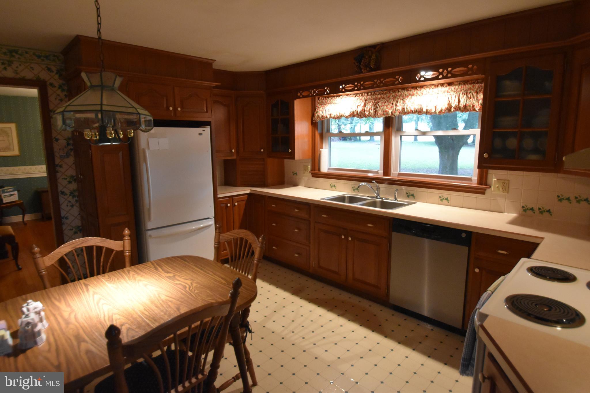 400 West Hoffecker Road Pottstown, PA 19465 - Photo 8 of 14 Gallery Image 8