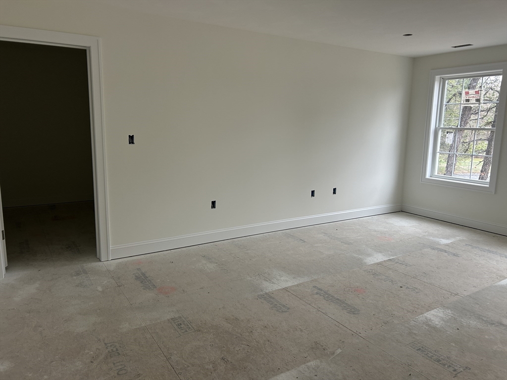 214 Hampshire Road Methuen, MA 01844 - Photo 12 of 20 Gallery Image 12