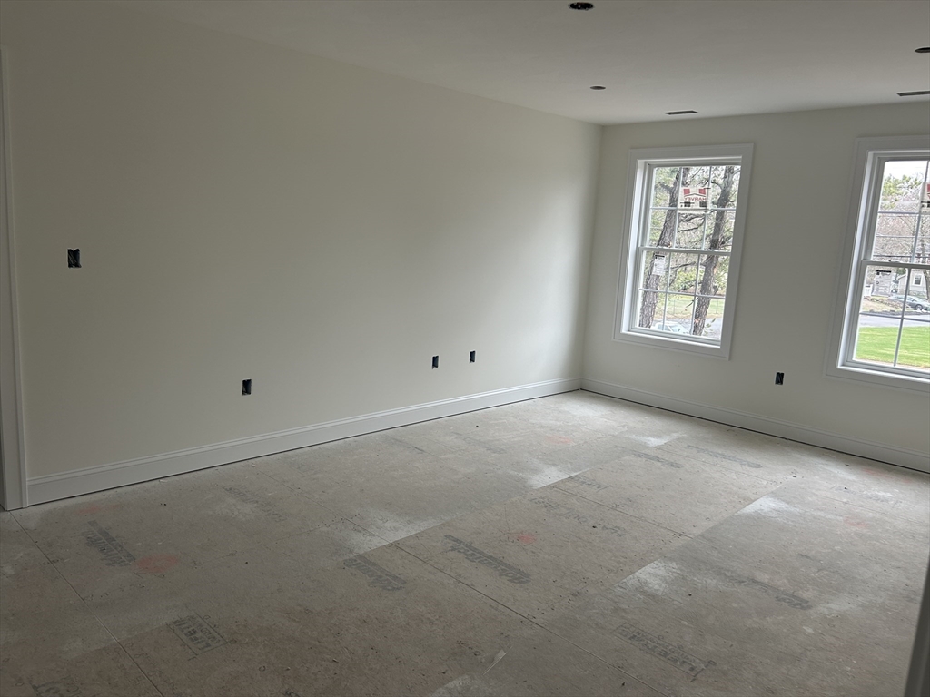 214 Hampshire Road Methuen, MA 01844 - Photo 13 of 20 Gallery Image 13