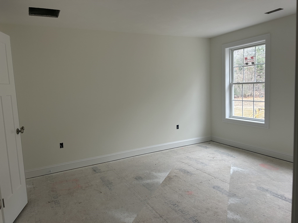 214 Hampshire Road Methuen, MA 01844 - Photo 18 of 20 Gallery Image 18