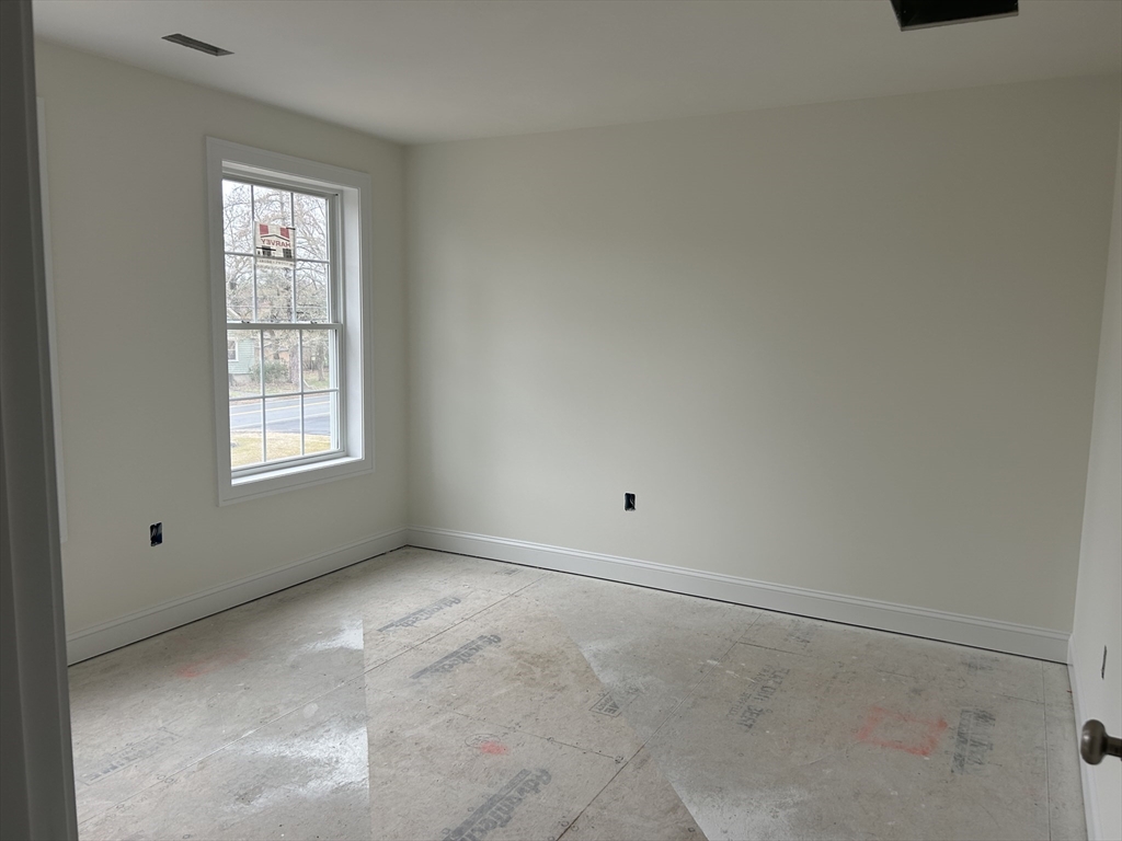 214 Hampshire Road Methuen, MA 01844 - Photo 19 of 20 Gallery Image 19