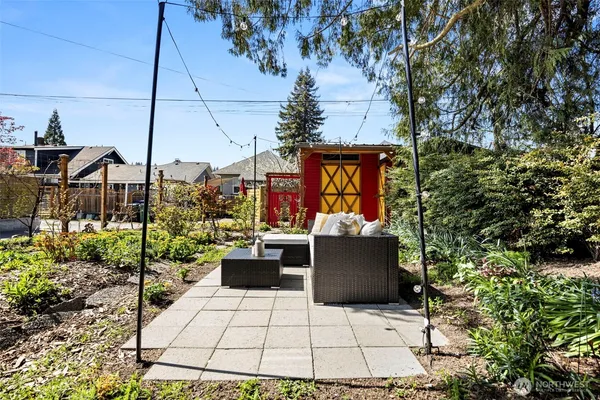 $835,000 | 3321 35th Avenue South, Seattle, WA 98144