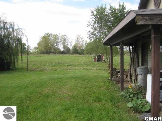 9331 North Ransom Road Wheeler, MI 48662 - Photo 17 of 19 1770153-16.JPG