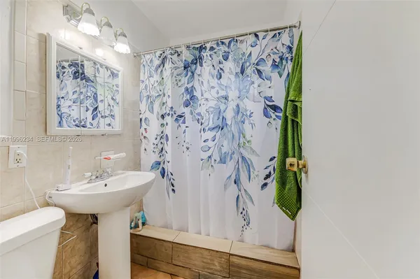 $520,000 | 1263 Northeast 182nd Street, North Miami Beach, FL 33162