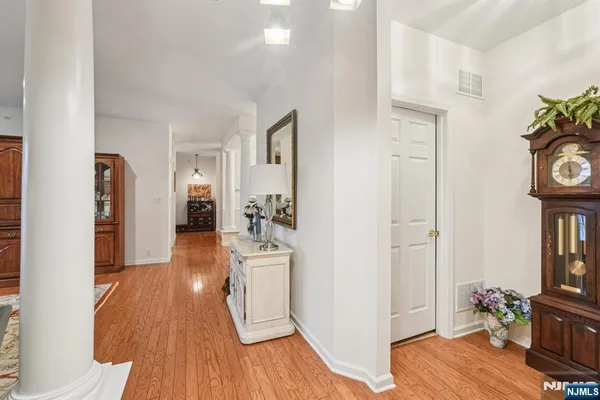 $750,000 | 1209 Holly Lane, Unit 141, Cedar Grove, NJ 07009