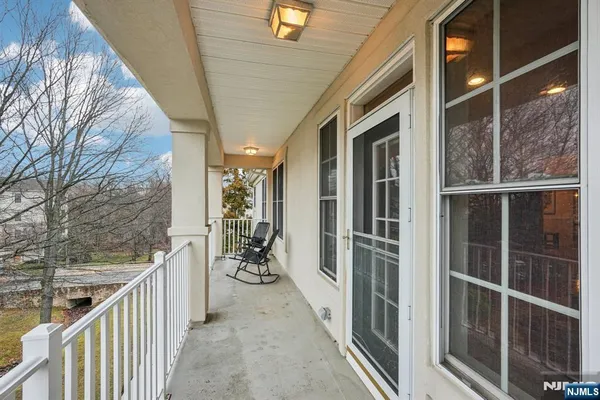 $750,000 | 1209 Holly Lane, Unit 141, Cedar Grove, NJ 07009