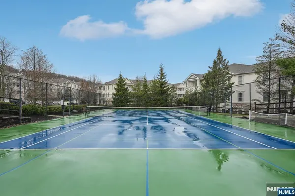$750,000 | 1209 Holly Lane, Unit 141, Cedar Grove, NJ 07009