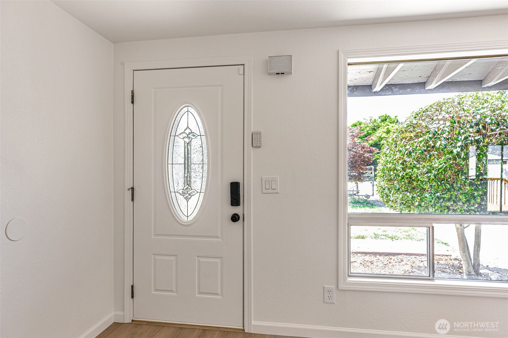 12124 Southeast 161st Street Renton, WA 98058 - Photo 5 of 35 Gallery Image 5