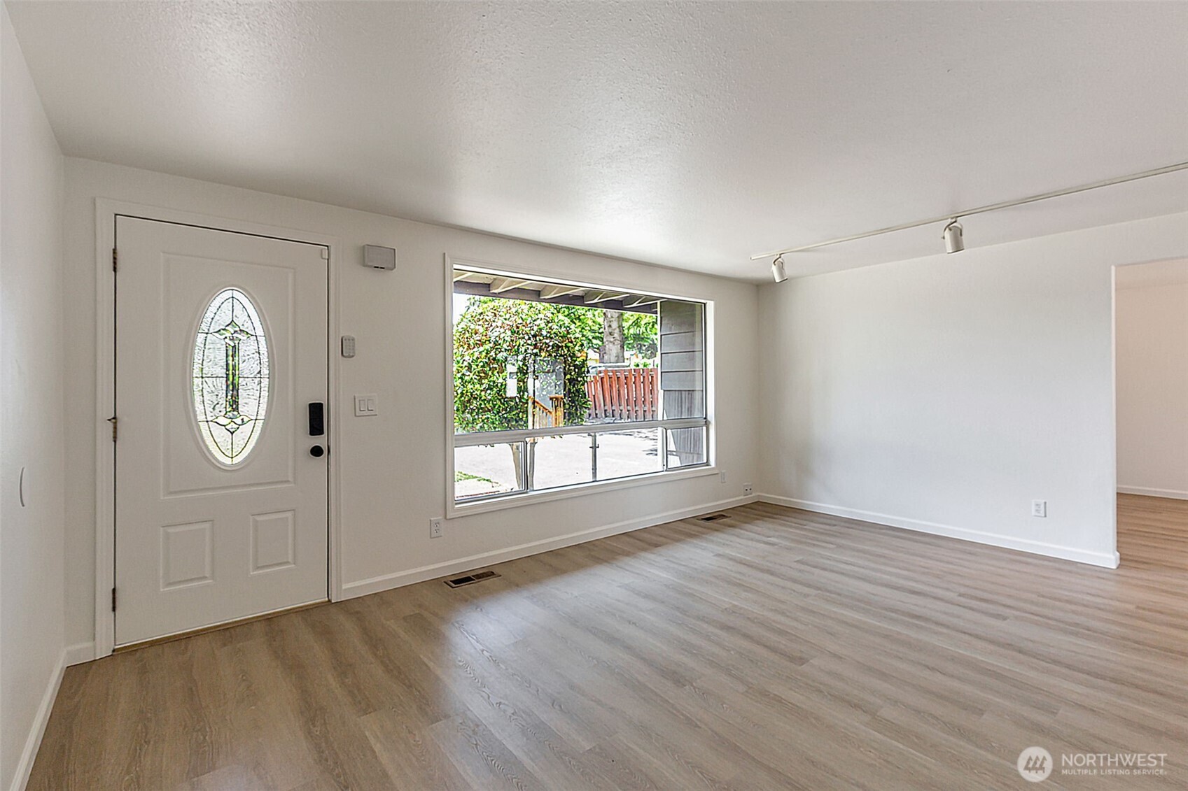 12124 Southeast 161st Street Renton, WA 98058 - Photo 6 of 35 Gallery Image 6