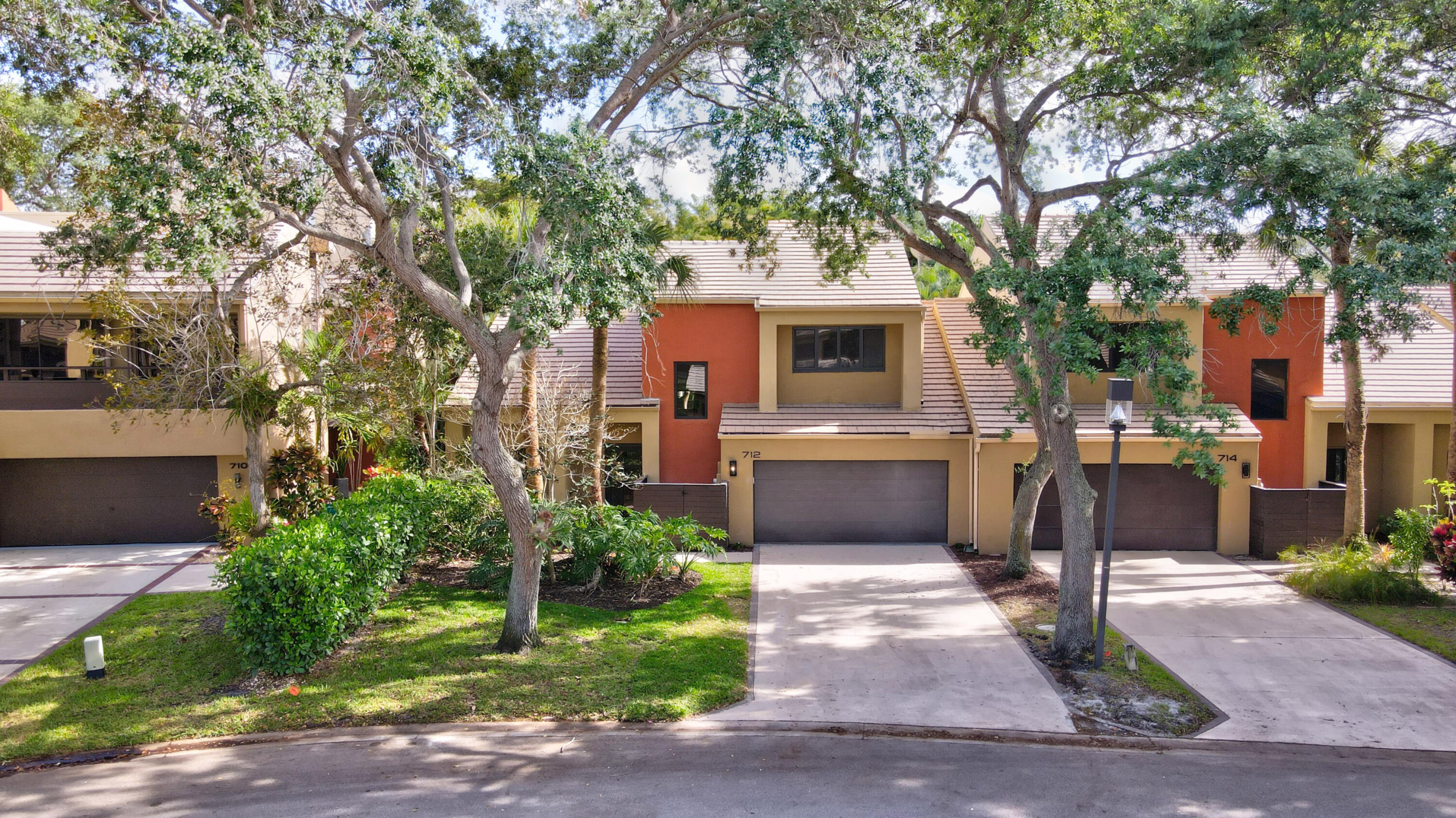 712 St Albans Drive Boca Raton, FL 33486 - Photo 37 of 46 DJI_0998_999_001_002_003