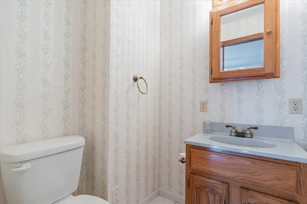 $115,000 | 507 East Cemetery Avenue, Chenoa, IL 61726