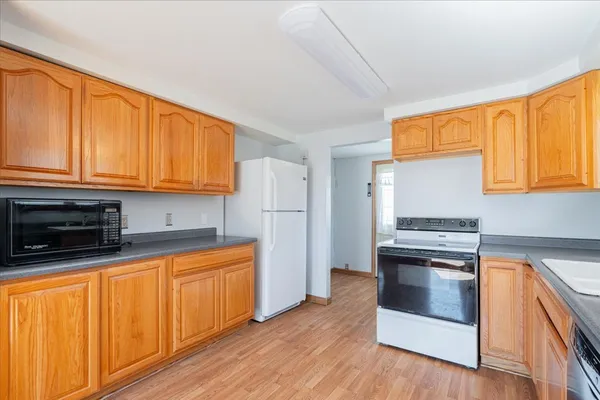 $115,000 | 507 East Cemetery Avenue, Chenoa, IL 61726