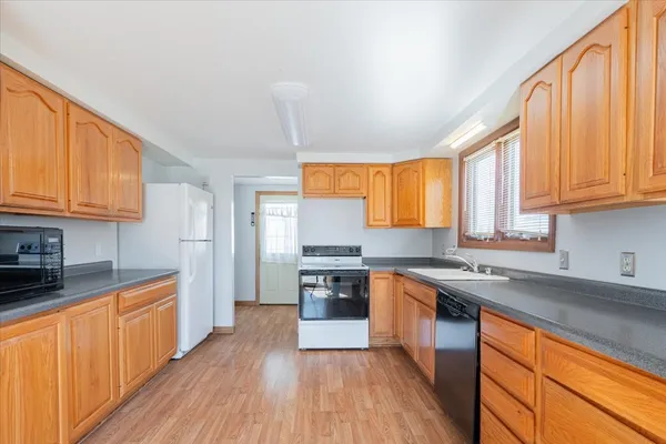 $115,000 | 507 East Cemetery Avenue, Chenoa, IL 61726