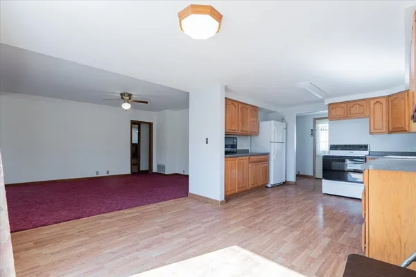 $115,000 | 507 East Cemetery Avenue, Chenoa, IL 61726