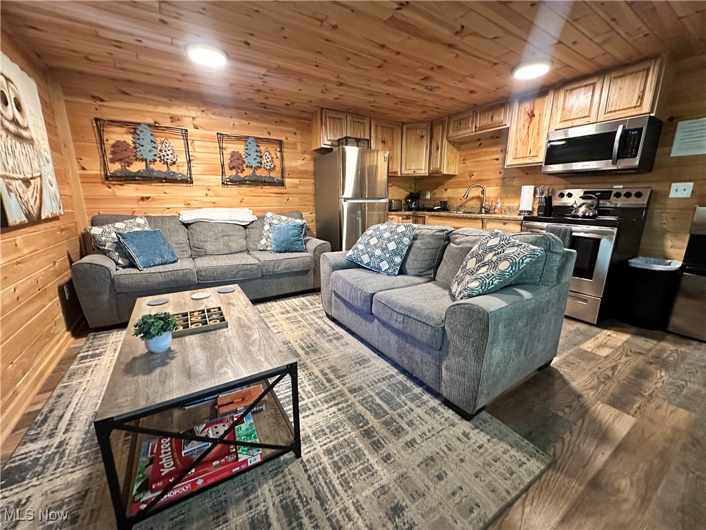 74369 Irish Ridge Road Kimbolton, OH 43749 - Photo 14 of 33