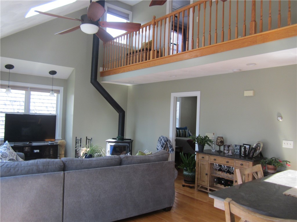 85 Isle Of Capri Road Coventry, RI 02816 - Photo 5 of 18 Gallery Image 5
