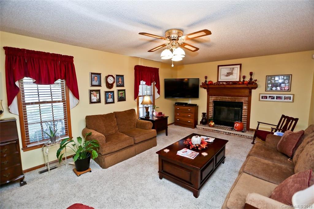 603 Breckenridge Road Kannapolis, NC 28083 - Photo 3 of 24 Gallery Image 3