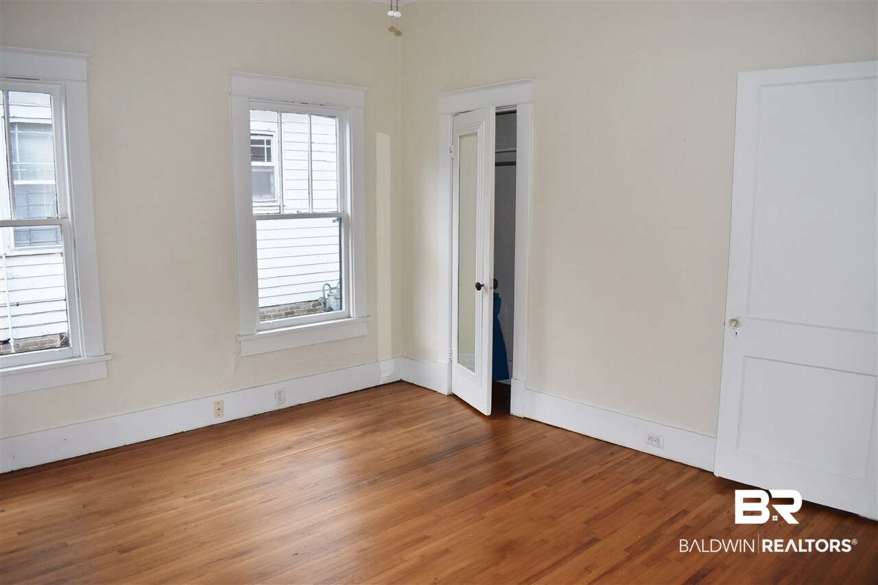 452 Michigan Avenue Mobile, AL 36604 - Photo 7 of 15