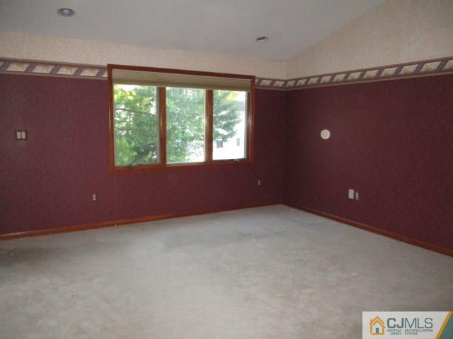 37 Preston Road Colonia, NJ 07067 - Photo 10 of 23 Gallery Image 10