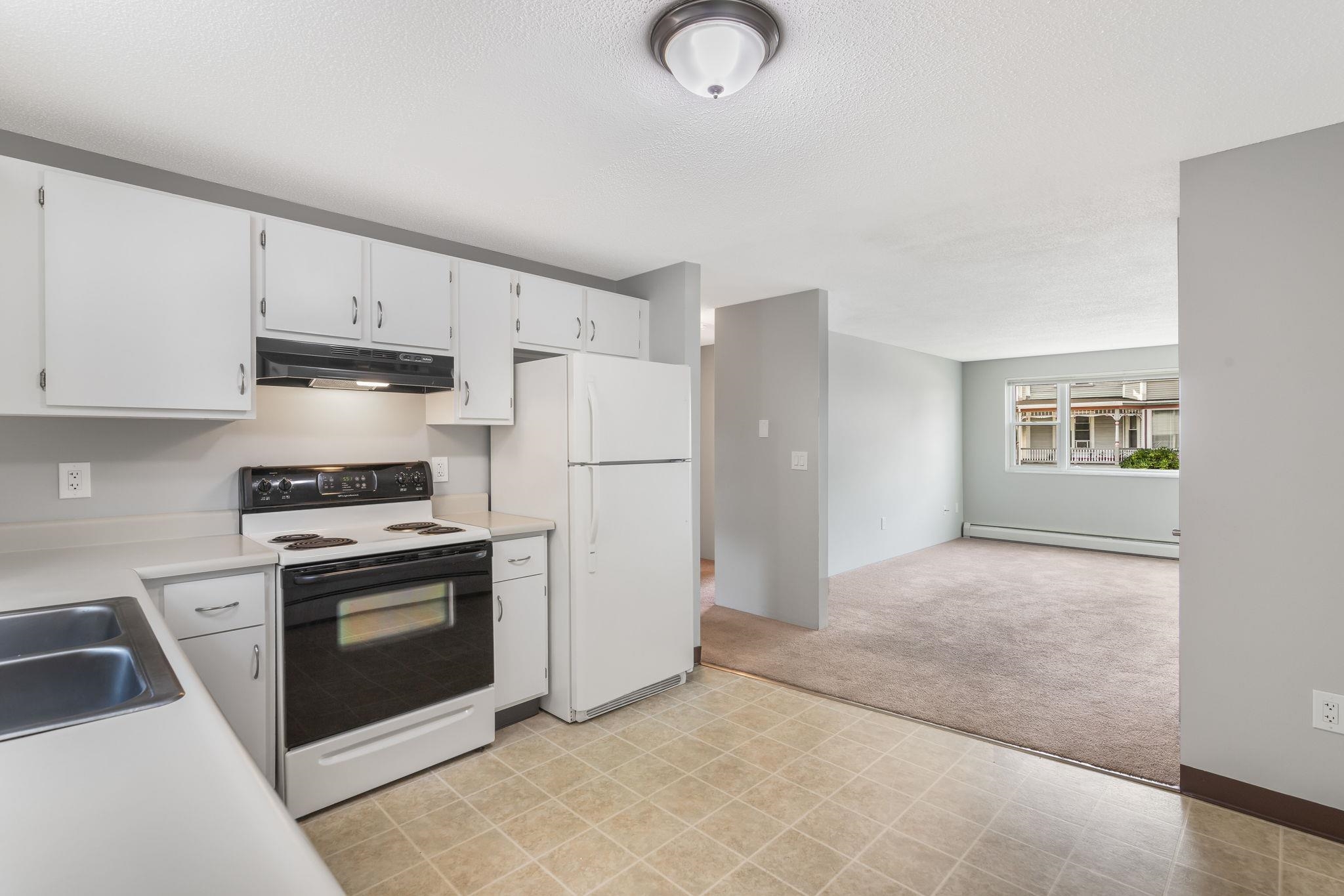 481 Merrimack Street, Unit 2 Manchester, NH 03103 - Photo 11 of 29